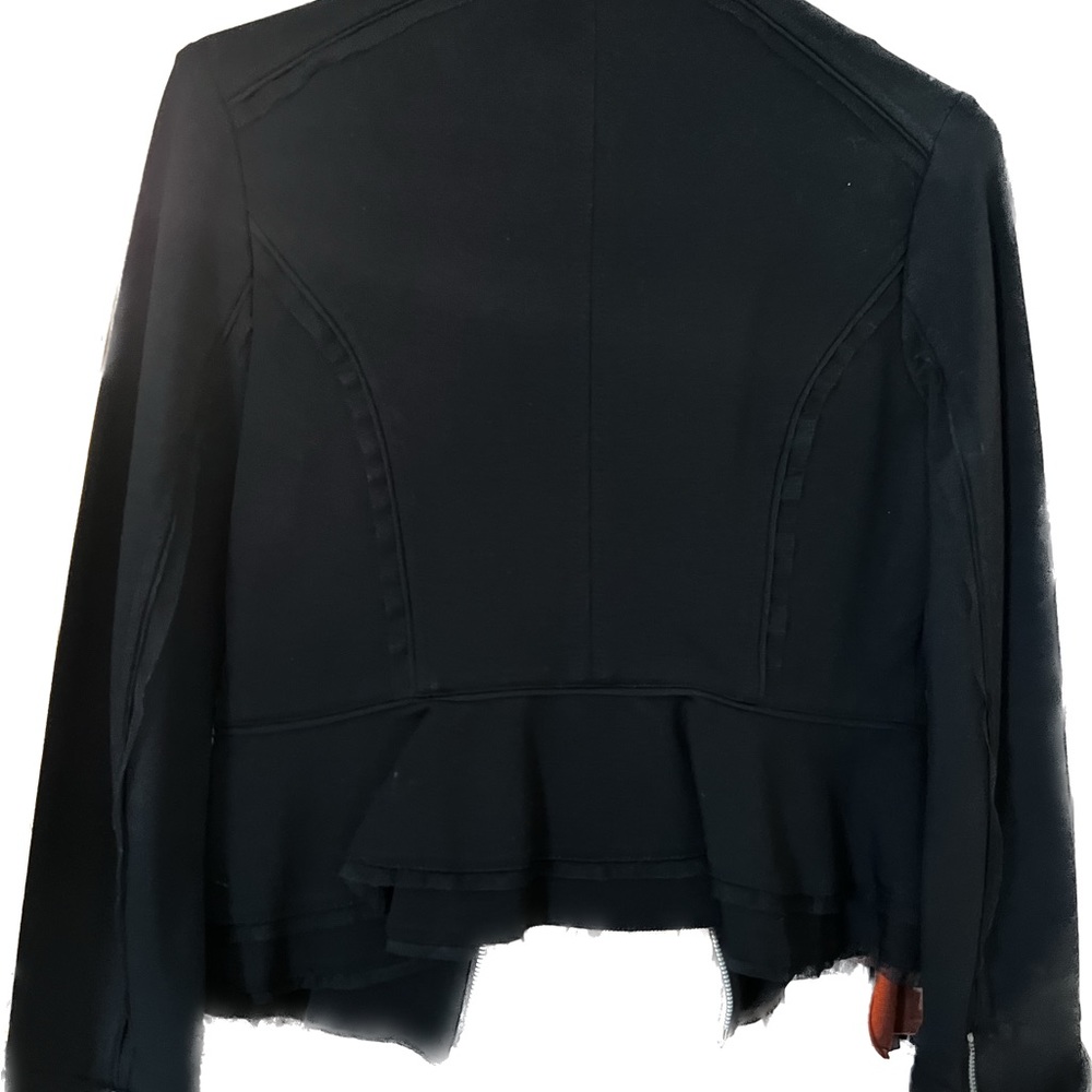 WHBM size 2 trendy blazer jacket. - Picture 2 of 2